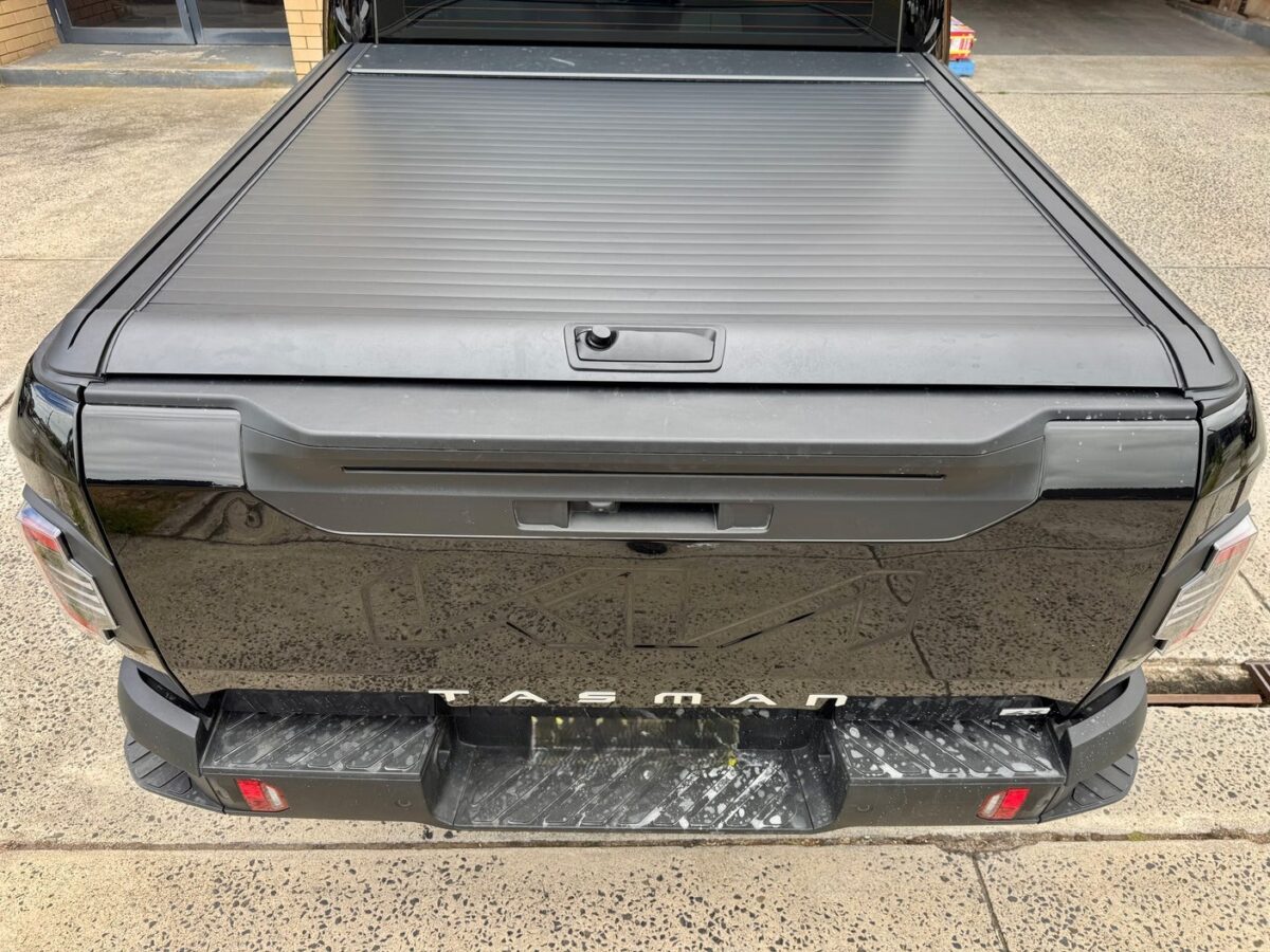 KIA Manual Roller Shutter | Fits Kia Tasman